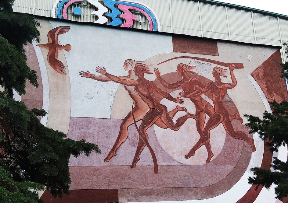 Сграффито. Сграффито на фасаде Дворца спорта в Калининграде